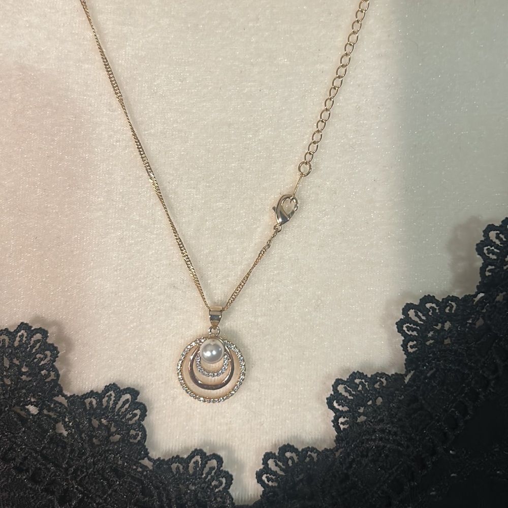 Pearl Gold Filled, 14 Carat Necklace With Charm - Picture 2 of 3